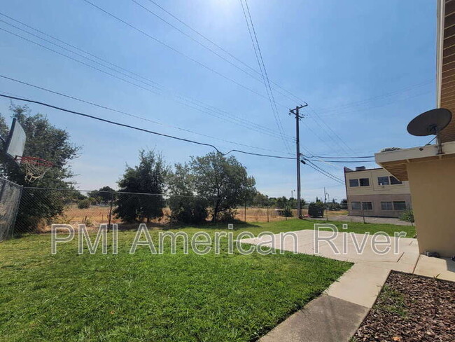 Building Photo - 7147 Bacchini Ave