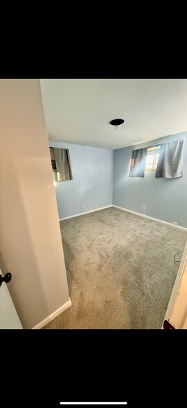 Building Photo - 1611 Vilardo Ln