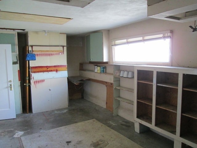 Building Photo - 3Bd/2Ba Single Story House - Available to View!