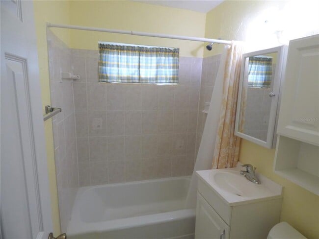 Building Photo - 3372 Croton Terrace