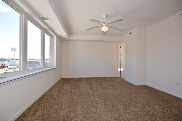 Building Photo - 8010 Riverwalk Dr
