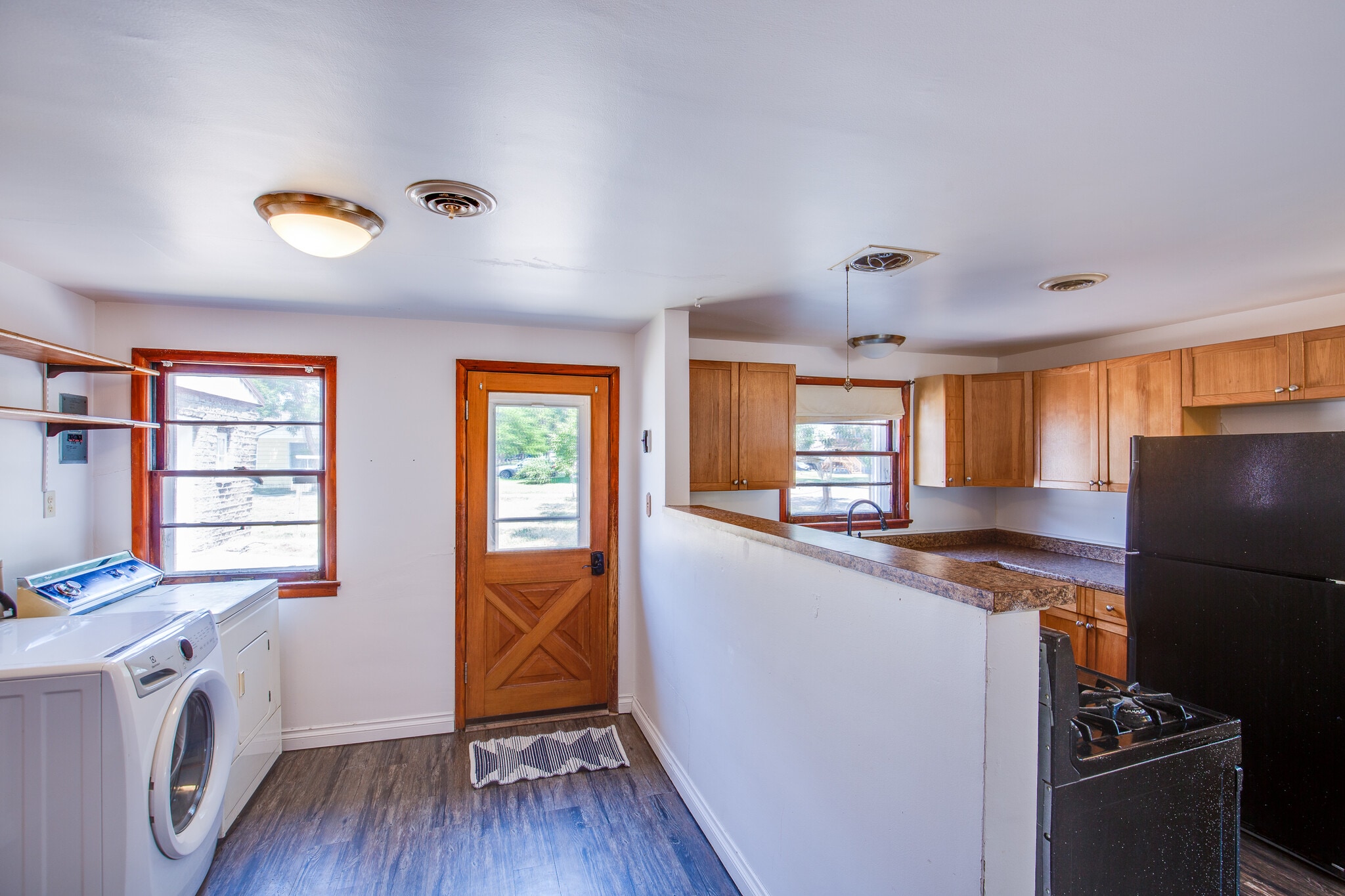 Side entrance - 519 E 6th St