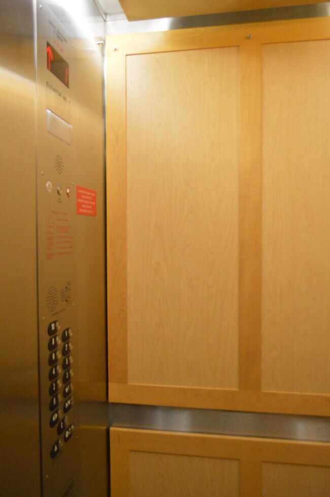 Building Photo - 2800 Wisconsin Ave