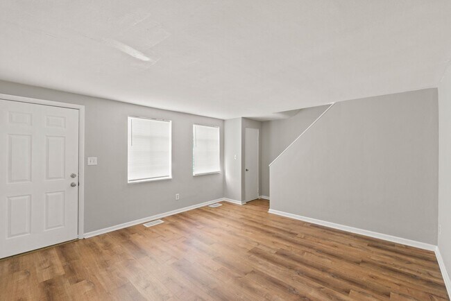Building Photo - 462-464-464 Idlewood Rd