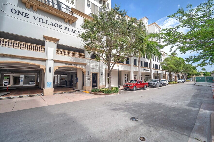 Building Photo - 4100 Salzedo St