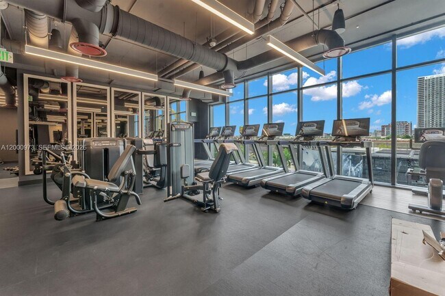 Building Photo - 20 NE 11th St