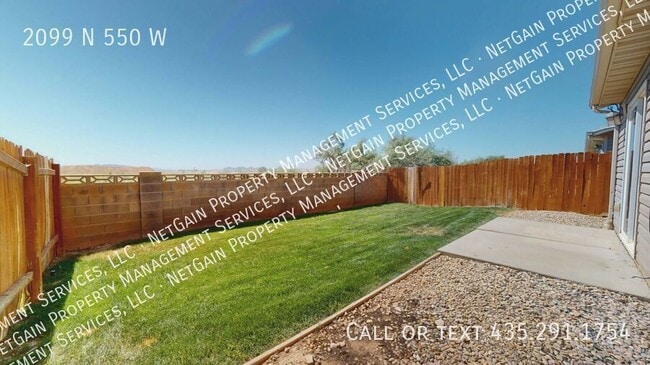 Building Photo - 2099 N 550 W