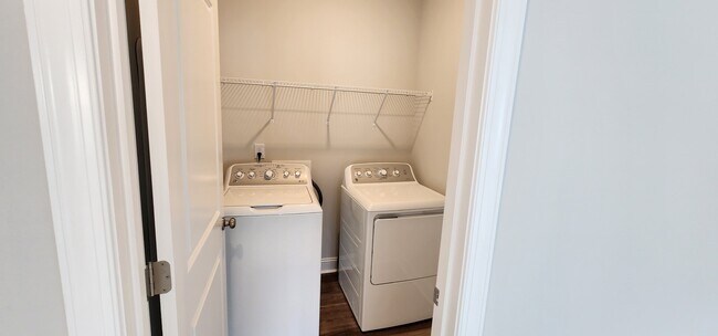 Building Photo - 4339 Laurel Pond Wy