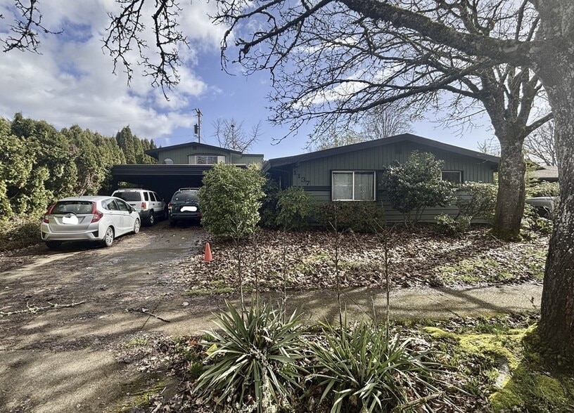 Building Photo - 1137 NW Dixon St