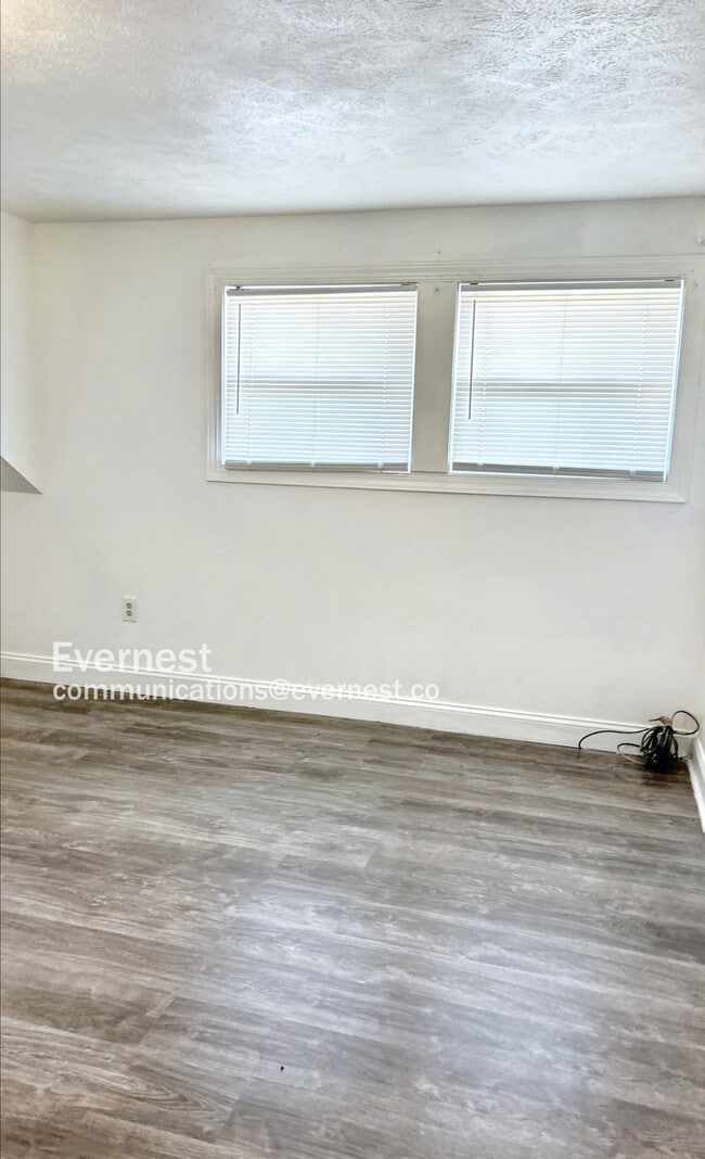 Building Photo - 18410 Landseer Rd