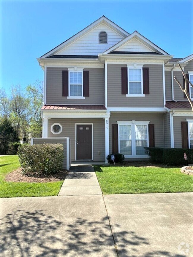 Building Photo - End Unit Townhome!  Over 1500 Sq Ft!  Harr...