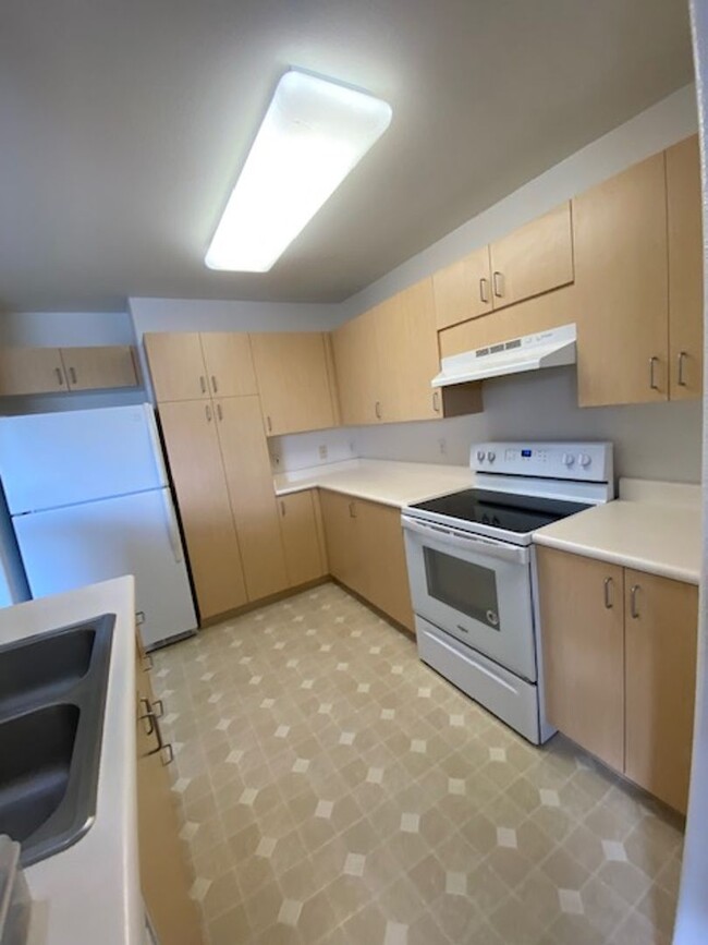 Building Photo - 2 Bed/ 2 Bath/ 2 Pkg at the Havens of I'i ...