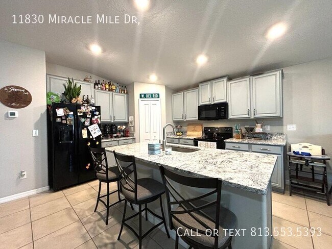 Building Photo - 11830 Miracle Mile Dr,-
