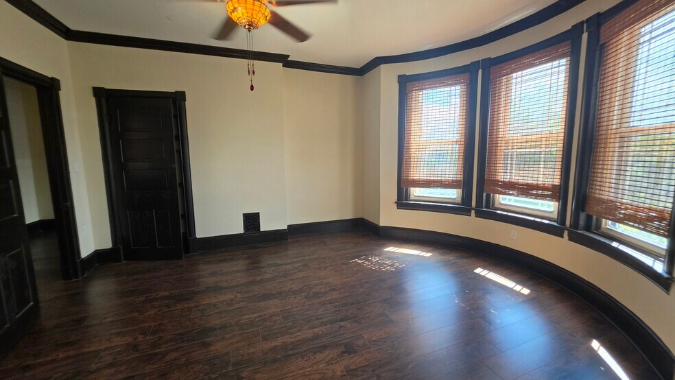 Building Photo - 178 Brunswick Ave