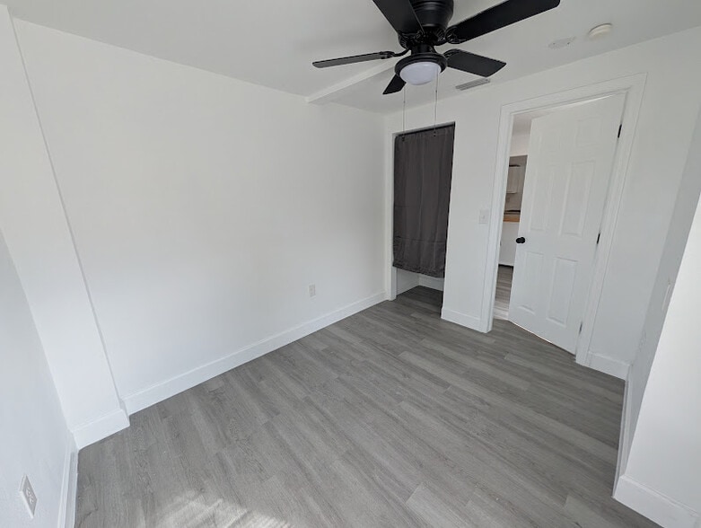 Building Photo - 6201 N 38th St