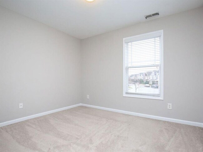 Upstairs Bedroom #3 - 711 Keystone Park Dr