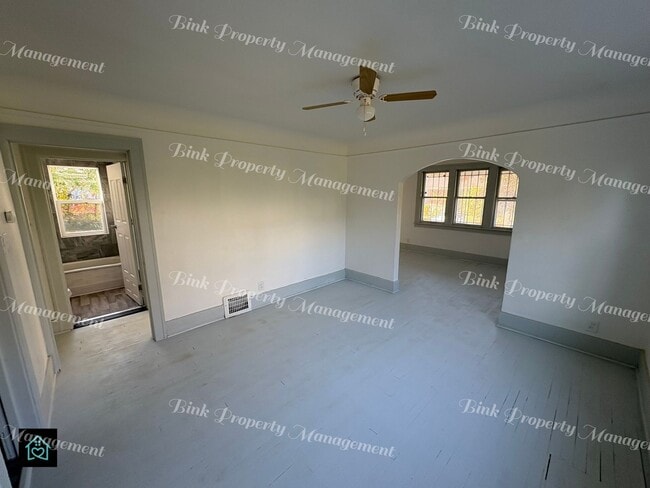 Building Photo - 17390 Waltham St