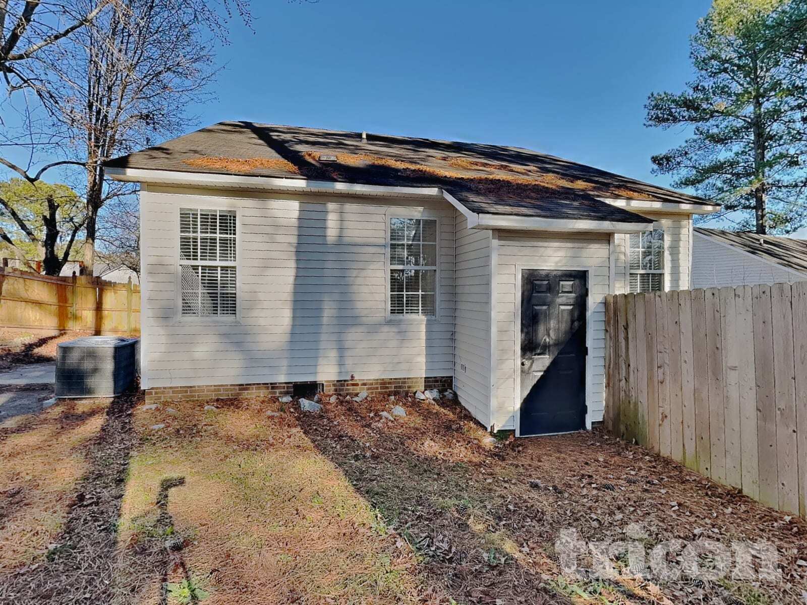 Building Photo - 1117 Woodbriar St