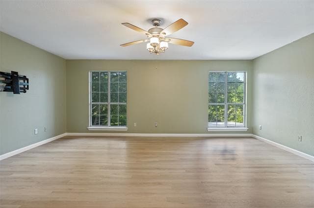 Building Photo - 8420 Creekbluff Dr