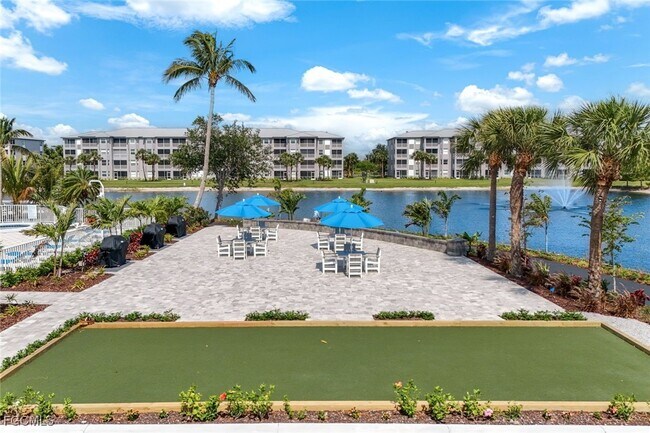 Building Photo - 16655 Lake Cir Dr