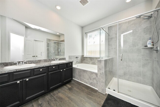 Building Photo - 20043 Poppy Hills Ln