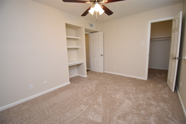 Building Photo - 4040 San Felipe St