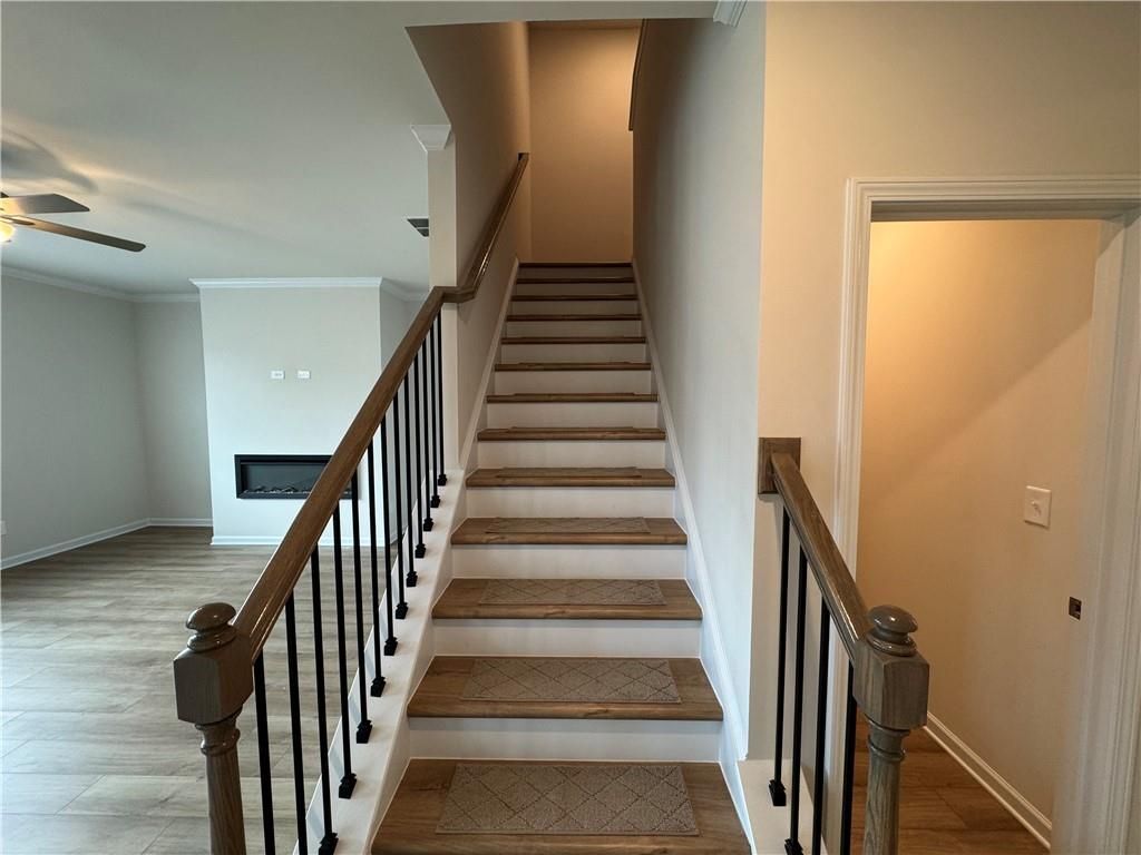 Building Photo - 1129 Georgian Point Dr