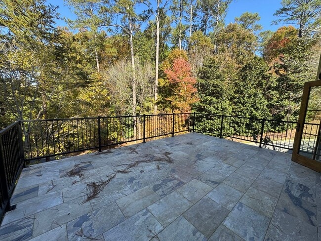 Building Photo - Grandeur Brick 4/3.5 with Bonus Room in The Oaks at Collinwood- $3,295