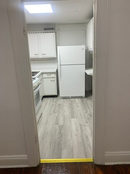 Building Photo - 1410 Watts St