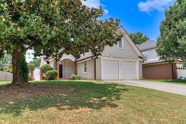Building Photo - 208 Stonington Dr