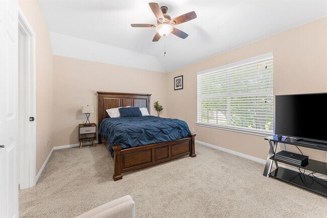 Building Photo - 15150 Galena Dr