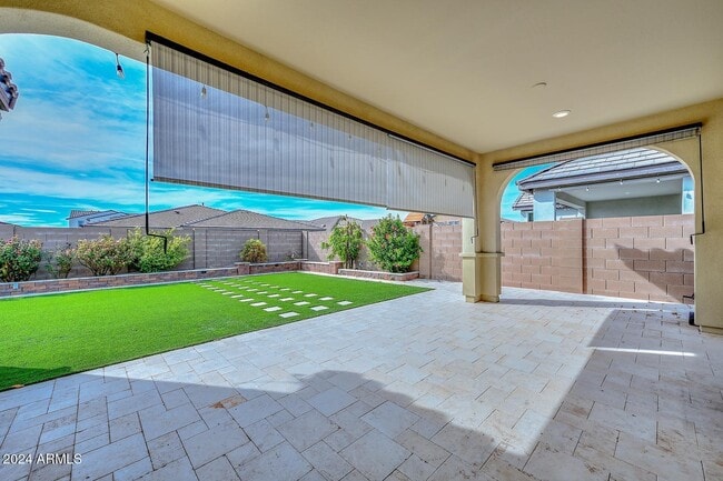 Building Photo - 7433 W Maya Way