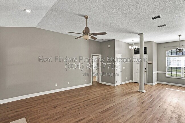 Building Photo - 1819 Branch Vine Dr W