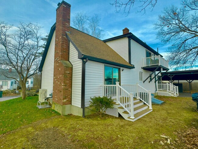 Building Photo - 2 A Cedar Drive-SI ID1380185P