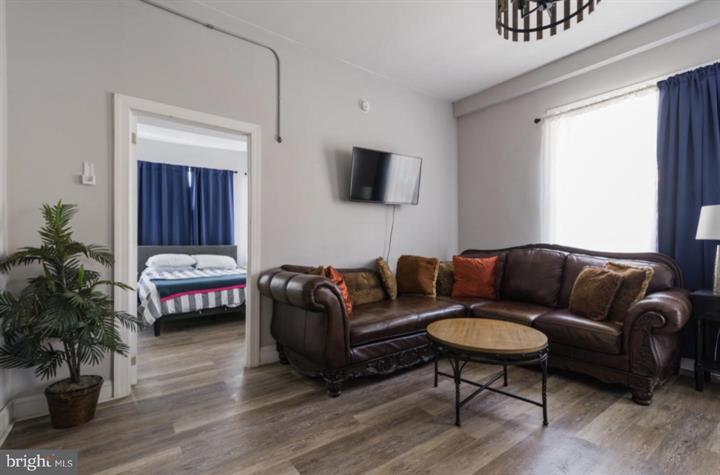 Building Photo - 2134 Spruce St