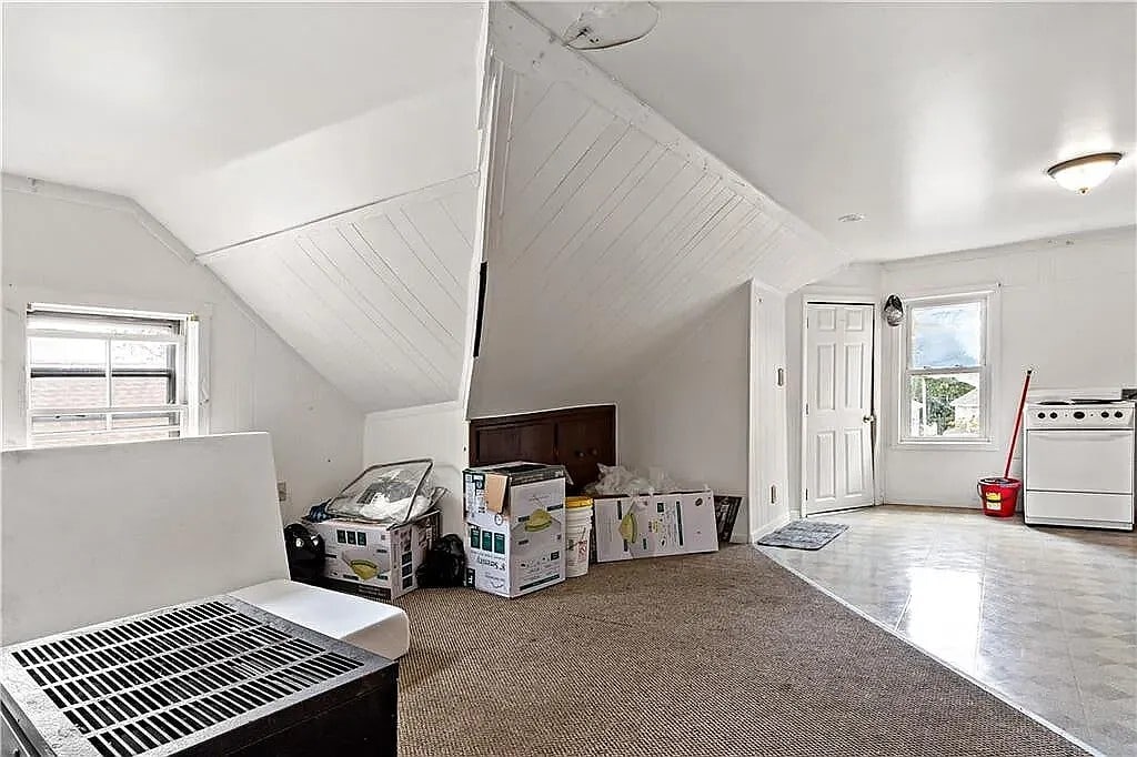 Building Photo - 102 Francis Ave