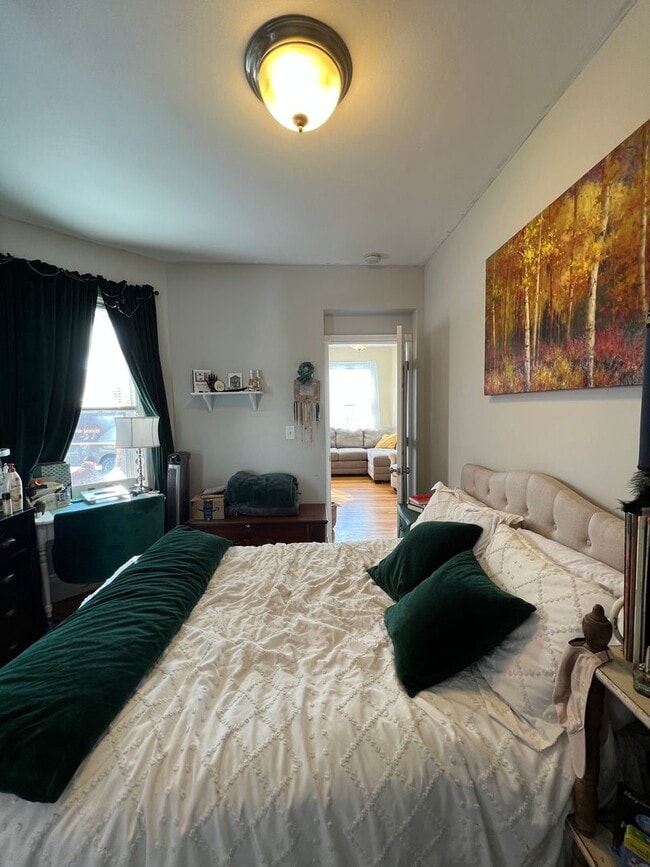 Building Photo - 381 Highland Ave