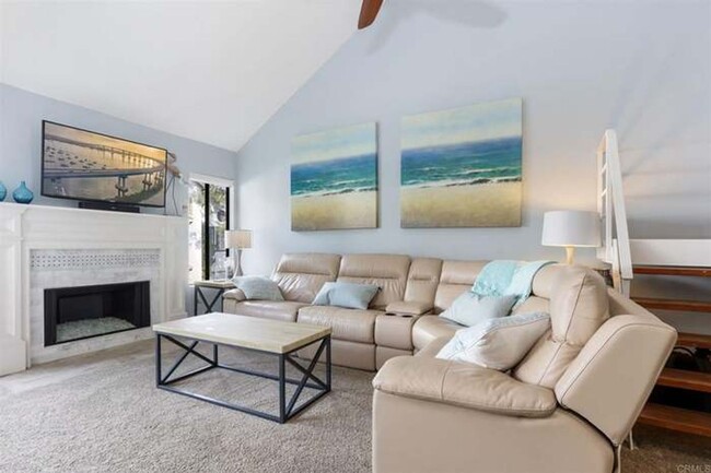 Building Photo - Great Solana Beach Rental