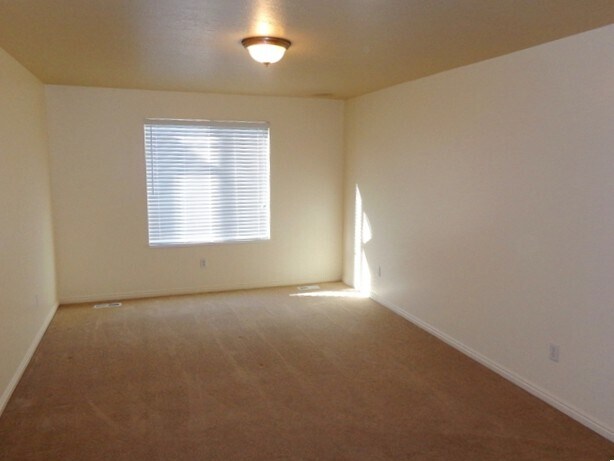 Building Photo - 358 Stamford Dr