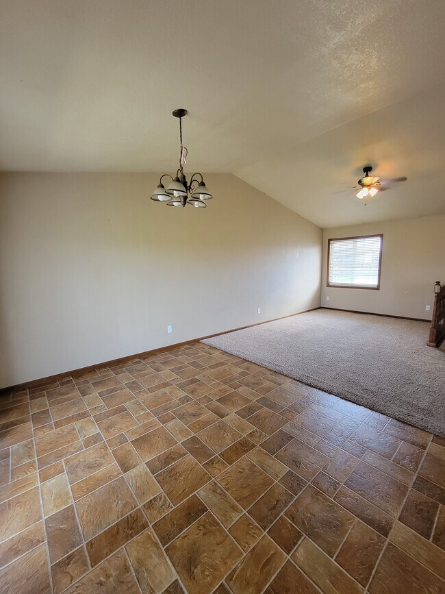 Building Photo - 2224 Bluegill Ave