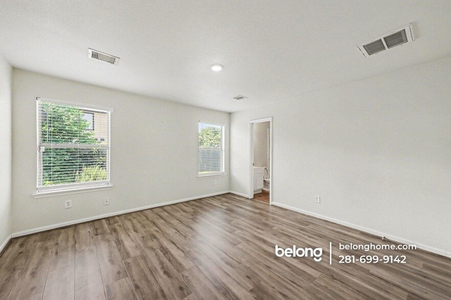 Building Photo - 20739 Dickinson Manor Ln