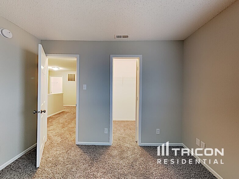 Building Photo - 960 Brookhaven Dr