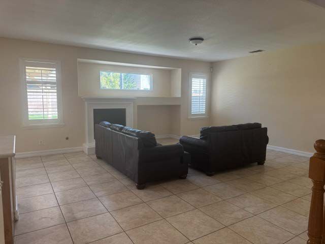 Building Photo - 13884 Oak Tree Ln