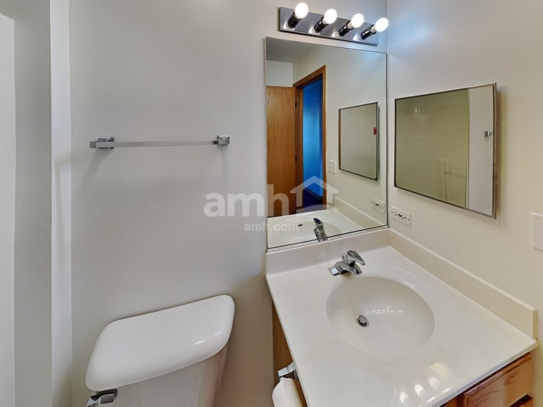 Building Photo - 1106 Autumn Dr