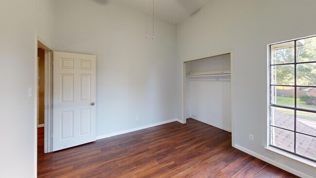 Building Photo - 4719 Black Rock St