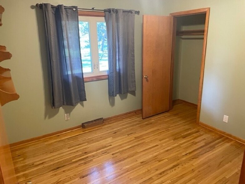 Building Photo - 401 Rhode Island Ave S