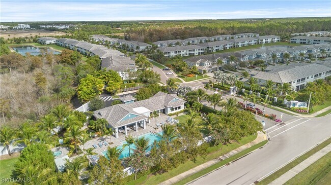 Building Photo - 2560 Seychelles Dr