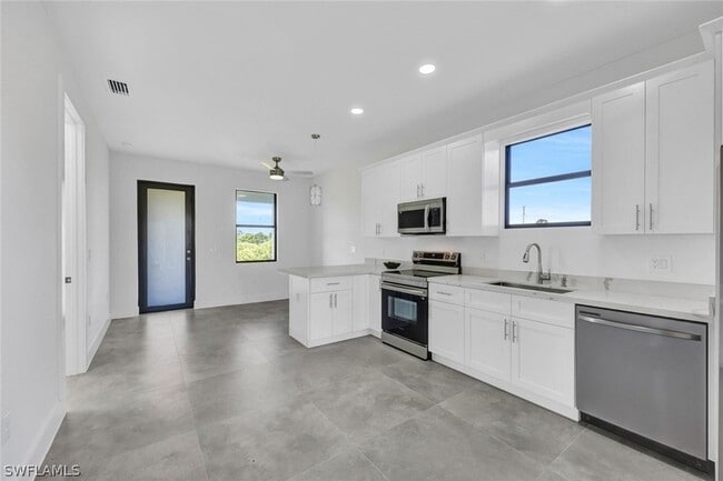 Building Photo - 312 Progress Ave