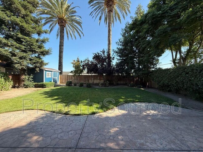 Building Photo - 2080 Picadilly Ct
