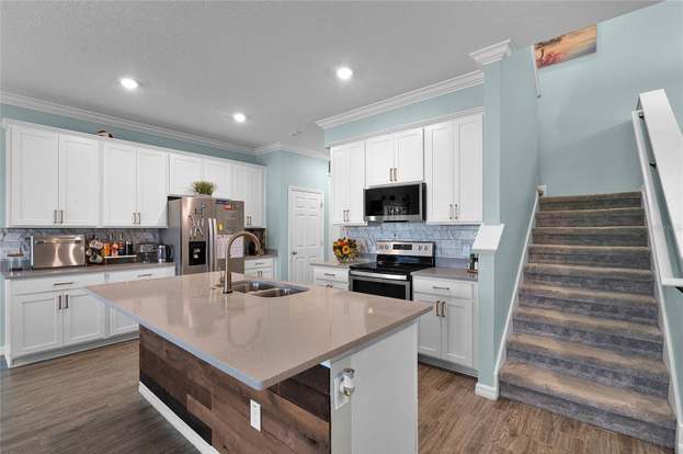 Building Photo - 15691 Willow Arbor Cir
